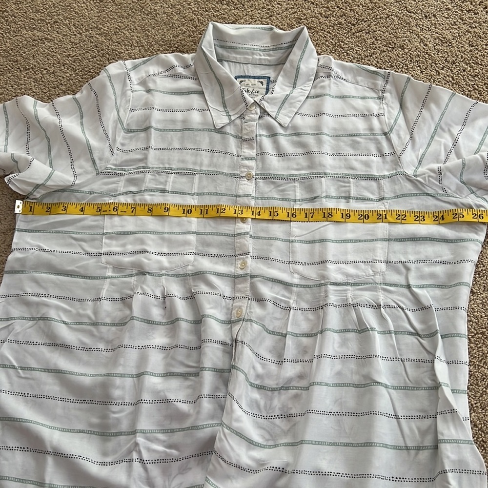 STYLE & CO Woman Size 2X white with green combo back printed front button top - Picture 7 of 8